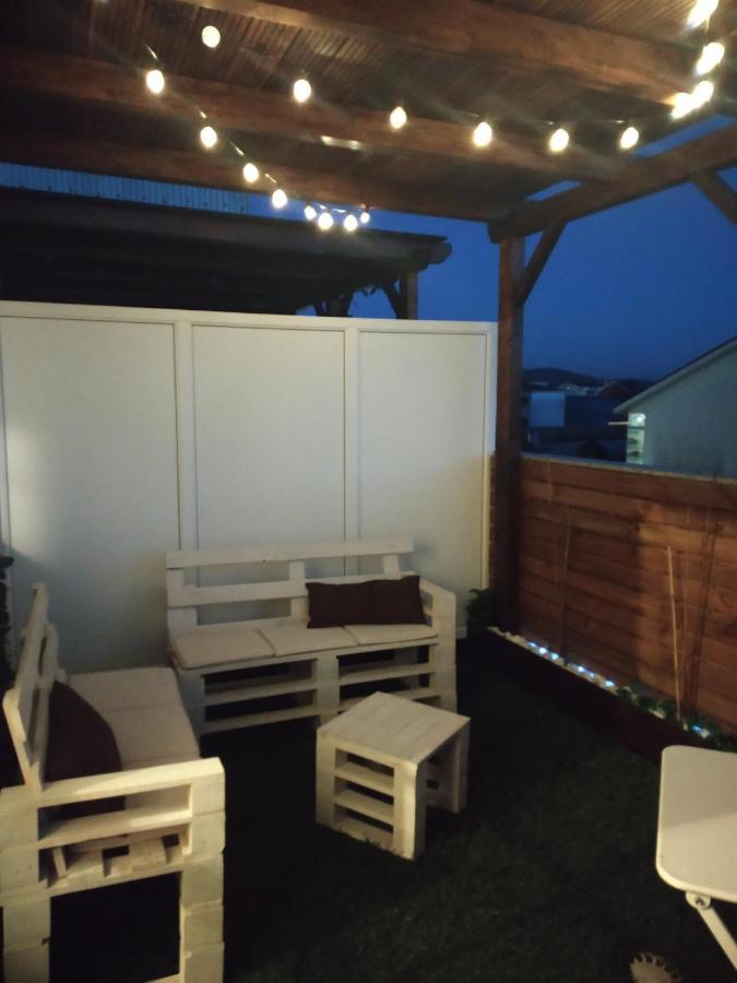 Hostal Stella Del Mare กามาริญาส ภายนอก รูปภาพ