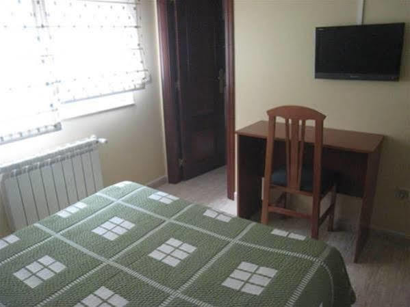 Hostal Stella Del Mare กามาริญาส ภายนอก รูปภาพ